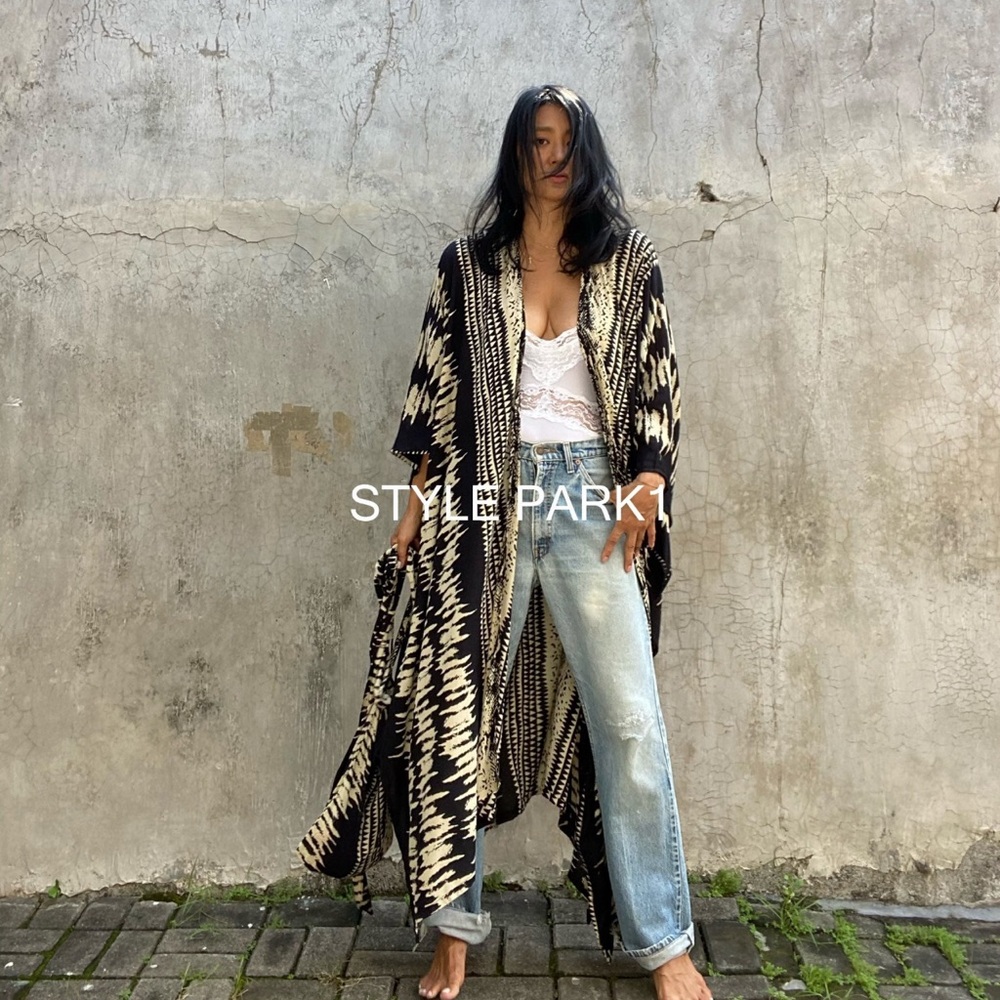 Snake skin kimono/robe  OS